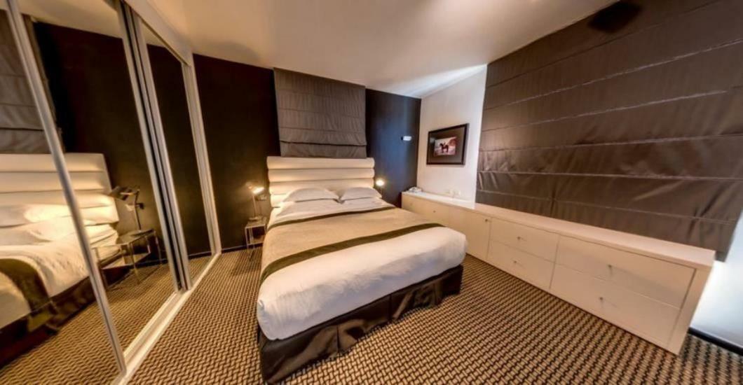 Hotel Luxury And Tel Aviv